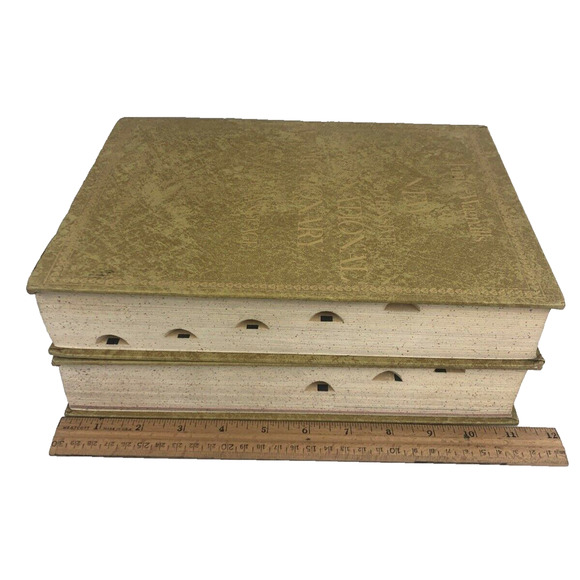 Funk & Wagnalls New Comprehensive International Dictionary Volume 1 & 2 Deluxe - Picture 6 of 16